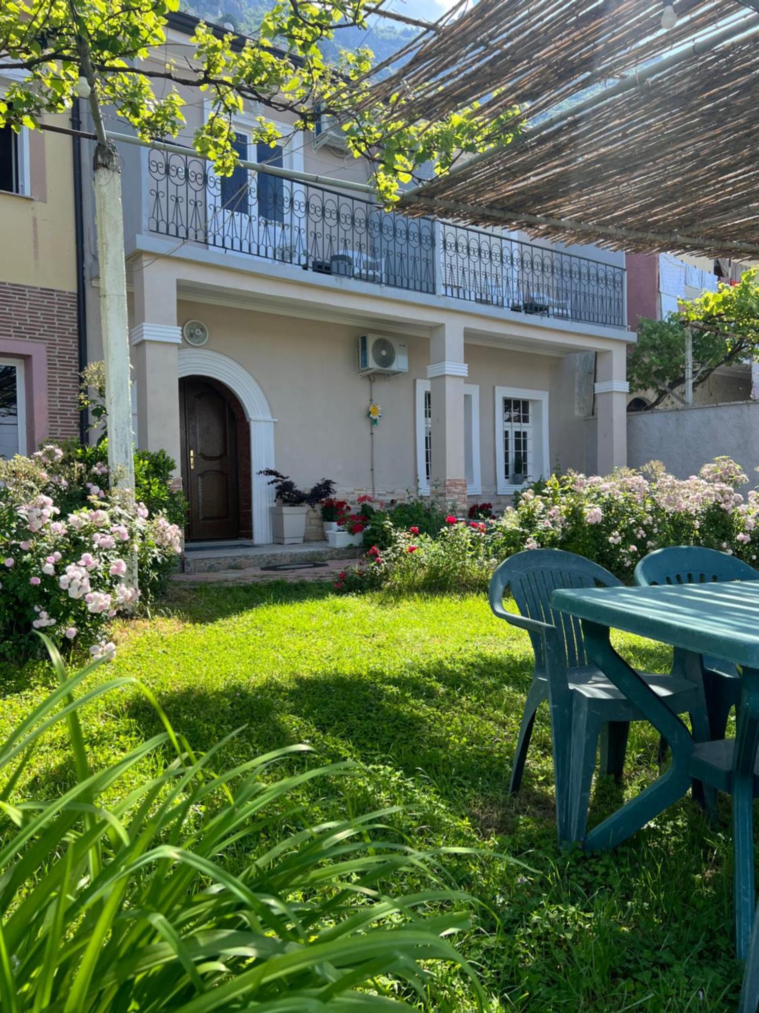 Garden Villa Guni Kruje Luaran gambar